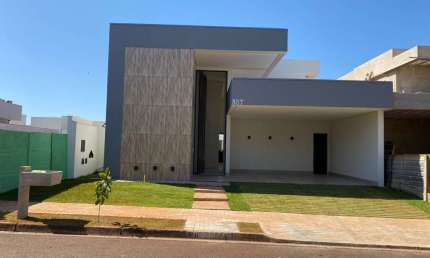 Casa térrea no Condomínio Splêndido com 3 suítes, Sala em dois ambientes, Cozinha Gourmet com Ilha e Churrasqueira, Piscina, Sauna, 4 vagas.