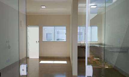 Casa térrea com 2/4 com Suíte no bairro Granada em Uberlândia!!!