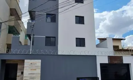 Apartamento com 2/4, suíte, churrasqueira e elevador há 2km da ufu, no santa mônica em uberlândia!