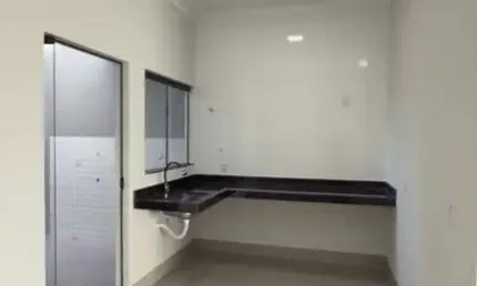 Imperdível oportunidade: Casa à venda em Uberlândia-MG, Jardim Ipanema, 2 quartos, 1 suíte, 2 salas, 2 banheiros, 2 vagas, 120m².
