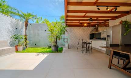 Casa com 3 quartos para venda Alphaville Santana de Parnaíba