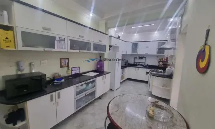 Apartamento à Venda, com 3 dormitórios, 1 suíte, 183m², 1 vaga, Centro de Santo André