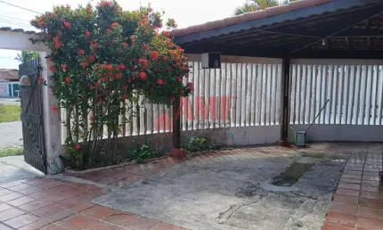 Casa com 3 quartos à venda na Avenida Vereador Amado Ferreira, 234, Balneário Gaivota, Itanhaém