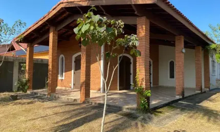 Casa a 180 metros da praia na Estância Bal Maria Helena Novaes