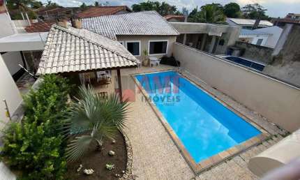 Sobrado com Piscina a 250 metros do mar no Cibratel II