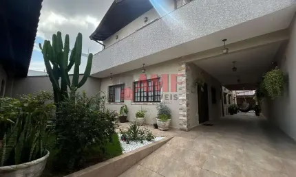 Casa com 5 quartos à venda no Centro, Peruíbe 