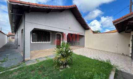 Imóvel lote inteiro ,proximo ao mar, com 4 suítes !!!