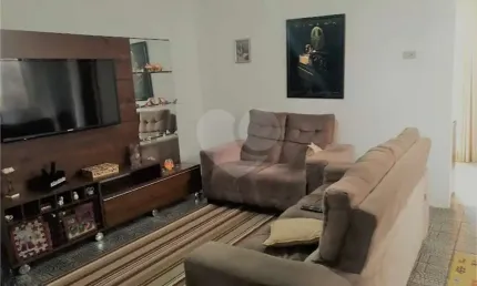 Sobrado com 2 quartos à venda em Jardim Maristela - SP