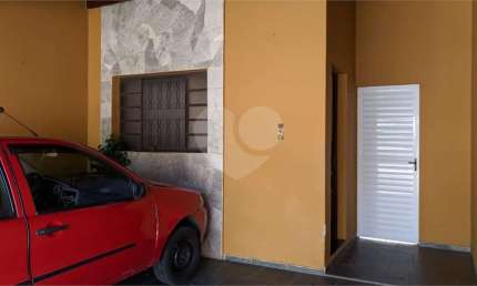 Casa térrea com 2 quartos à venda em Jardim Alvinópolis - SP
