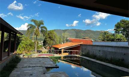 Casa com 4 quartos à venda na Maurício Dos Santos, --, Vila Petrópolis, Atibaia