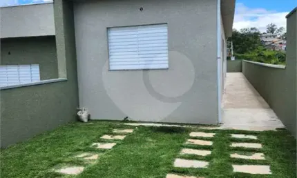 Casa com 2 quartos à venda em Vila Santa Helena - SP