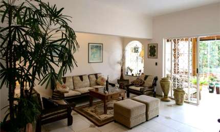 Casa com 3 quartos à venda ou para locação em Vila Petrópolis - SP