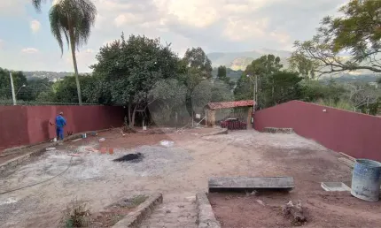Chácara com 4 quartos à venda em Jardim Estância Brasil - SP