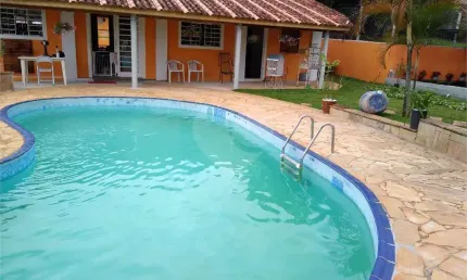Chácara com 4 quartos à venda em Jardim Estância Brasil - SP