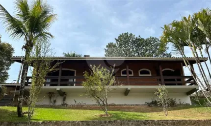 Chácara com 4 quartos à venda em Jardim Estância Brasil - SP