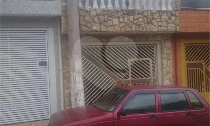 Casa de vila com 3 quartos à venda em Vila Curuçá - SP