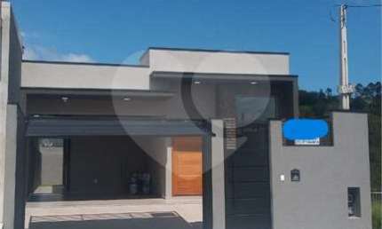 Casa com 3 quartos à venda na Padre Sebastião, --, Centro, Bom Jesus dos Perdões