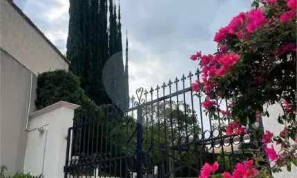 Apartamento com 2 quartos para locação em Atibaia Jardim - SP
