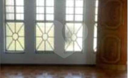 Sobrado com 3 quartos para locação em Alvinópolis - SP