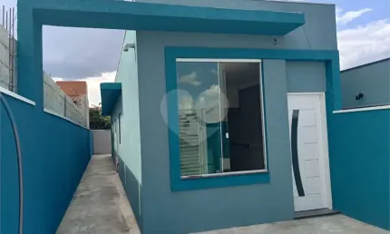 Casa com 2 quartos à venda na Djanira Quirici, --, Centro, Nazaré Paulista