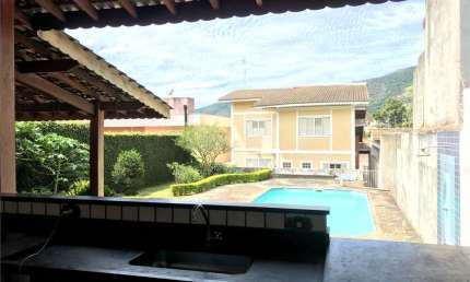 Casa com 5 quartos à venda em Jardim Maristela - SP