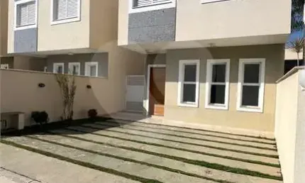 Condomínio com 3 quartos para locação em Jardim Dos Pinheiros - SP