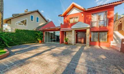 Sobrado no Abranches de 335,00 m² com 3 quartos  - 94624.001-KD