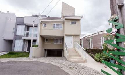 Casa em Condomínio no Pinheirinho de 370,00 m² com 4 quartos  - 94739.001-KD