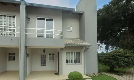 Sobrado no Orleans de 130,00 m² com 3 quartos  - 94674.001-KD