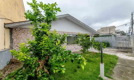 Casa com 8 quartos para alugar na Rua José Valle, 1191, Santa Felicidade, Curitiba