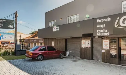 Ponto comercial com 2 salas para alugar na Avenida Manoel Ribas, 2632, Mercês, Curitiba