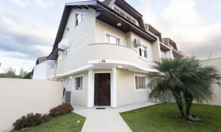 Casa com 4 quartos para alugar na Rua Erva-mate, 247, Santa Felicidade, Curitiba