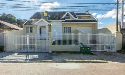 Casa com 3 quartos para alugar na Rua José Sigismundo Vendramin, 148, Santa Felicidade, Curitiba