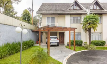 Casa com 3 quartos para alugar na Rua Marechal Lott, 291, Santa Felicidade, Curitiba