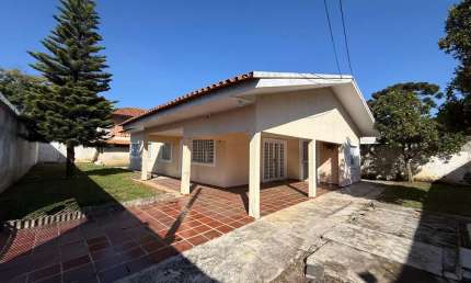 Casa com 3 quartos para alugar na Rua Bôrtolo Parise, 295, São Braz, Curitiba