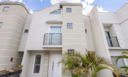 Casa com 3 quartos para alugar na Rua Engenheiro Ronald Machado da Luz, 59, Santa Felicidade, Curitiba