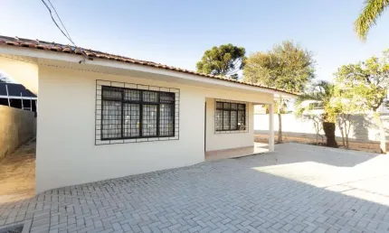 Casa comercial ou residencial em santa felicidade com 120 m²