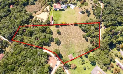 Terreno/Área no Chácara Olhos D´água de 9340,00 m²  - 94301.001-KD