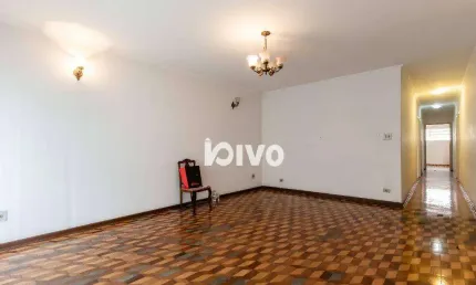 Casa com 3 quartos e 2 vagas à venda, 300 m² por R$ 1.000.000 - Saúde