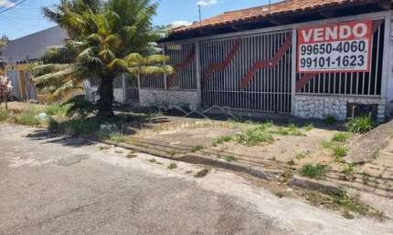Casa à venda 3 Quartos, 4 Vagas, 419.4M², Parque Amazônia, Goiânia - GO
