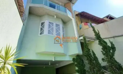 Sobrado com 3 dormitórios à venda, 200 m² por R$ 1.100.000,00 - Parque Flamengo - Guarulhos/SP