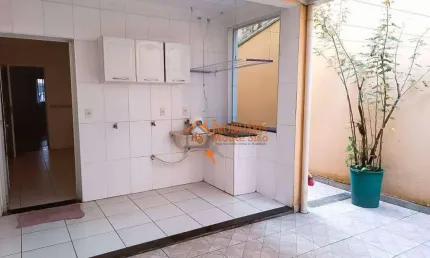 Sobrado com 3 dormitórios à venda, 110 m² por R$ 618.900,00 - Parque Continental - Guarulhos/SP