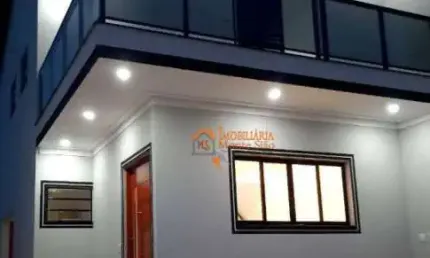 Sobrado com 3 dormitórios à venda, 140 m² por R$ 820.000,00 - Jardim Pres. Dutra - Guarulhos/SP