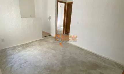 Apartamento com 2 dormitórios à venda, 40 m² por R$ 213.000,00 - Água Chata - Guarulhos/SP