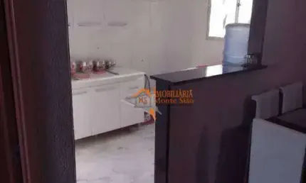 Apartamento com 2 dormitórios à venda, 42 m² por R$ 224.000,00 - Água Chata - Guarulhos/SP