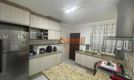 Sobrado com 2 dormitórios à venda, 104 m² por R$ 550.000,00 - Jardim Albertina - Guarulhos/SP