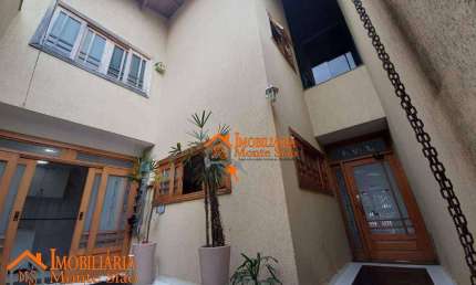 Sobrado com 2 dormitórios à venda, 264 m² por R$ 1.696.000,00 - Cidade Maia - Guarulhos/SP