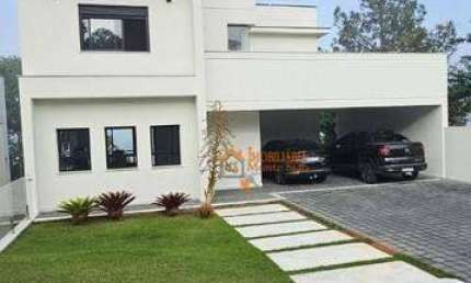Casa com 3 dormitórios à venda, 300 m² por R$ 2.800.000,00 - Jardim Imperial Hills III - Arujá/SP