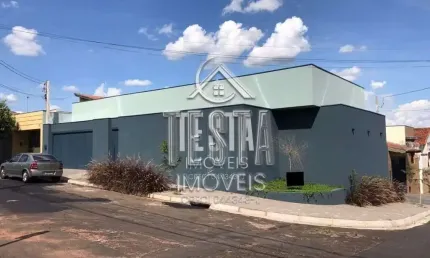 Casa com 3 quartos à venda na Vila Camargo, Bauru 