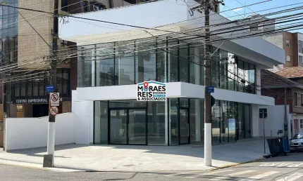 Ponto comercial para alugar na Avenida Ana Costa, 257, Gonzaga, Santos por R$ 45.000
